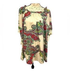Coco and Main paisley tunic blouse with crochet accent sleeve. Size Large